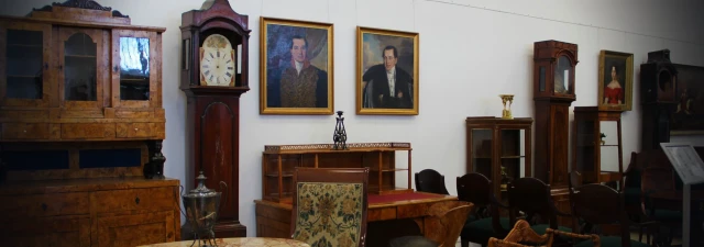 Экспозиция «Открытые фонды коллекции мебели»